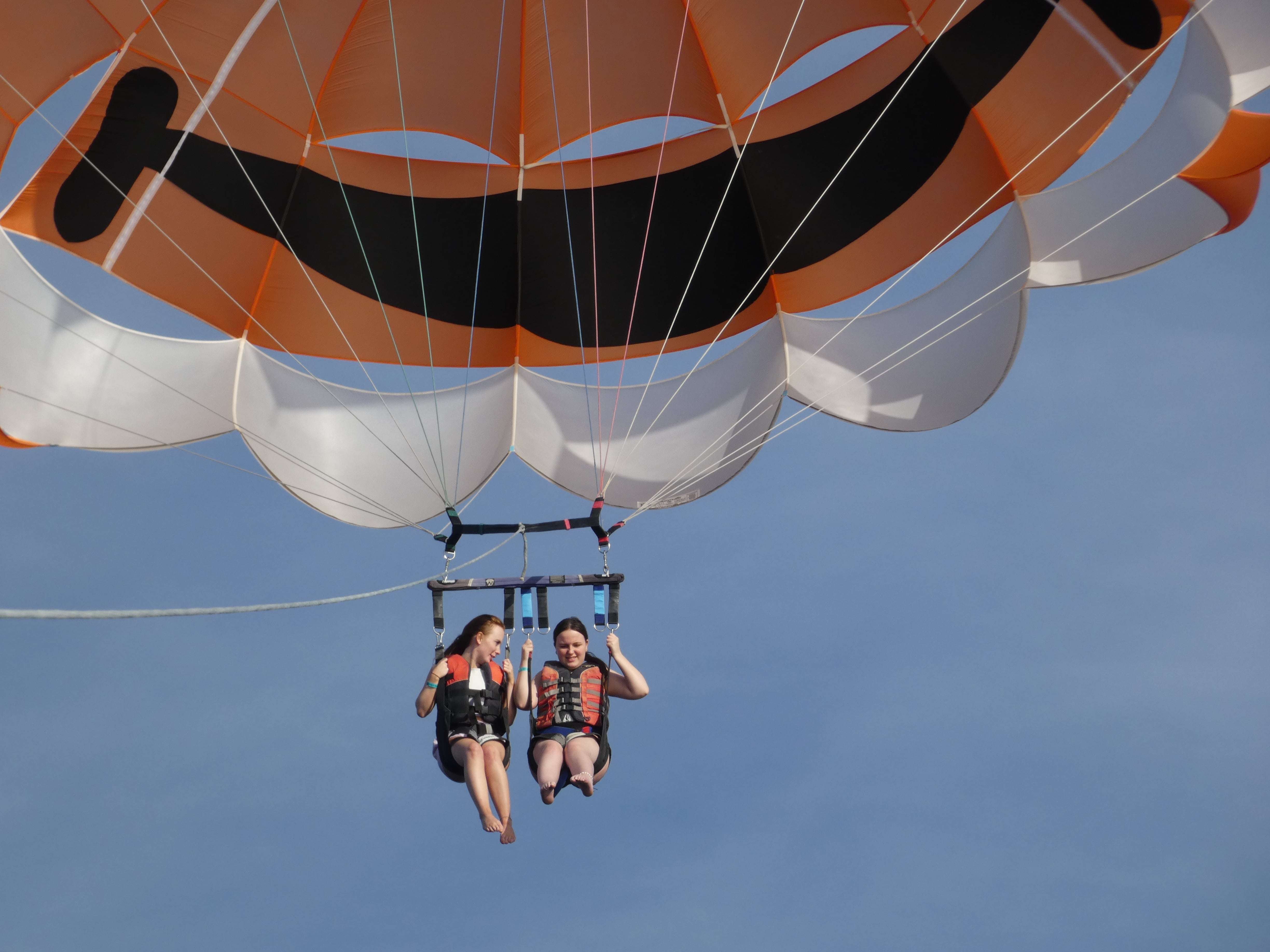 Comino: Blue Lagoon Parasailing Experience